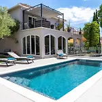 B&d For The Complete Pleasure Of Vacation !heated! Private Pool! Oasis In The Center Of Zadar, 100m From The Sea Vila Zadar