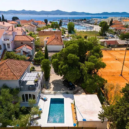 B&d For The Complete Pleasure Of Vacation !heated! Private Pool! Oasis In The Center Of Zadar, 100m From The Sea Villa