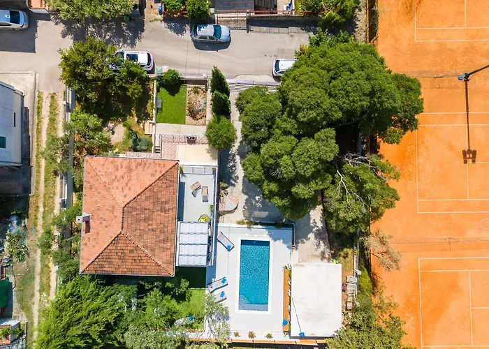 B&d For The Complete Pleasure Of Vacation !heated! Private Pool! Oasis In The Center Of Zadar, 100m From The Sea * Задар