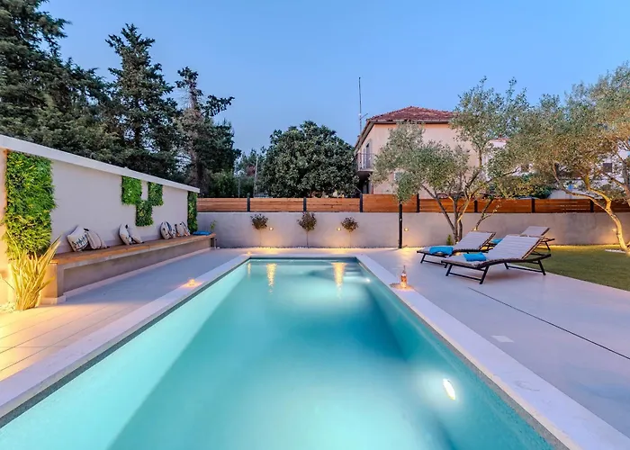 B&d For The Complete Pleasure Of Vacation !heated! Private Pool! Oasis In The Center Of Zadar, 100m From The Sea *